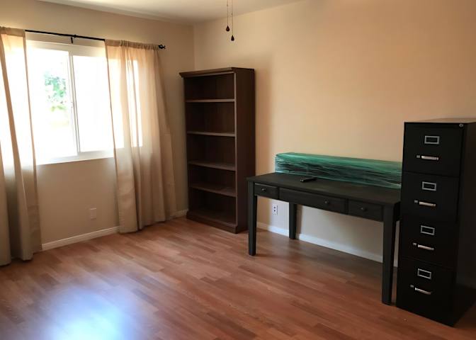 Christopher Impellizzeri's room
