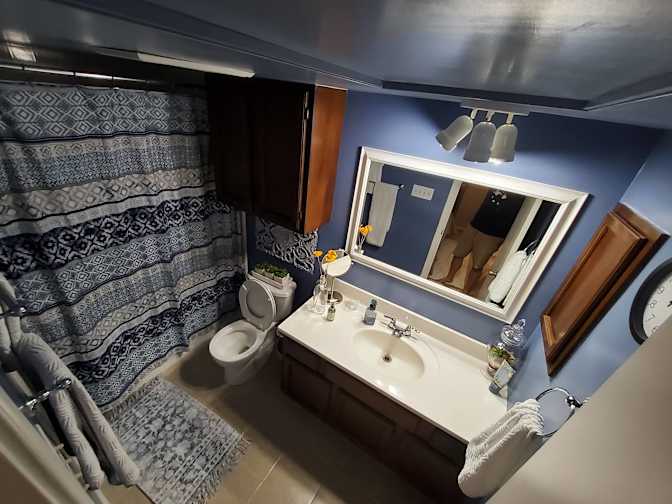 Darryl's room