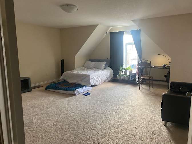 Sara's room