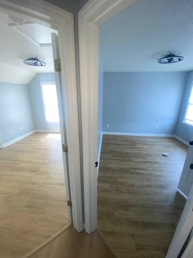 Alcove Rooms's room