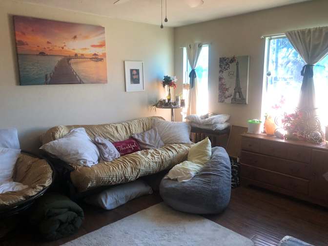 Lisa's room