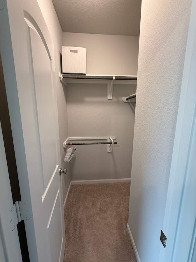 JoJo's room