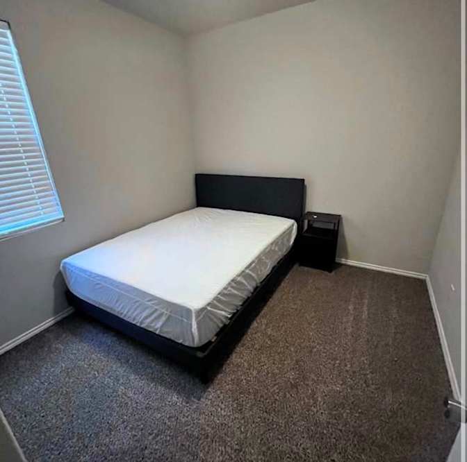 Floyd's room