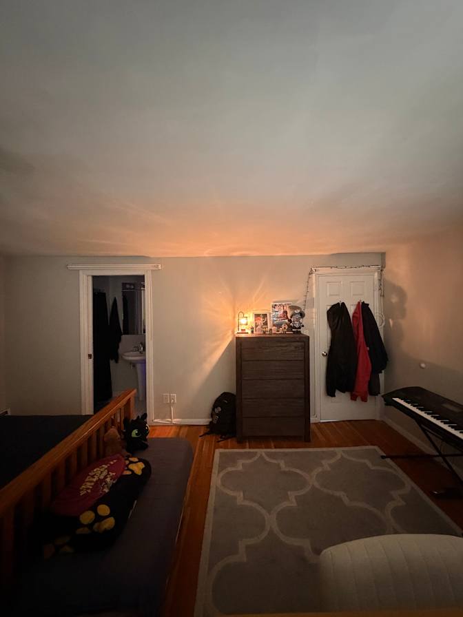 James Rodrigues's room