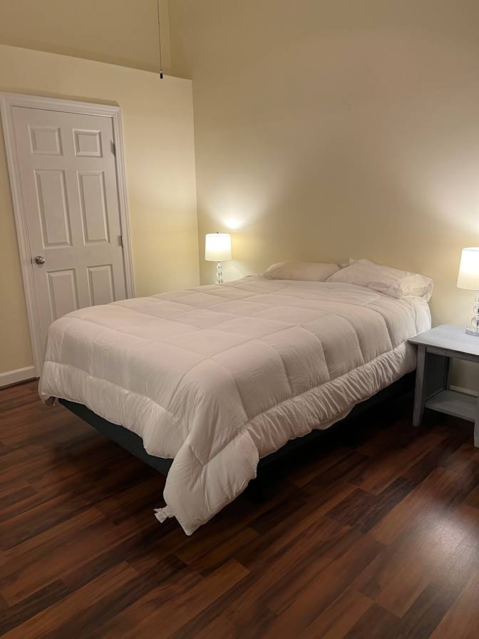 Tom's room