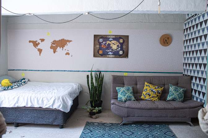 Salma Tanaka's room