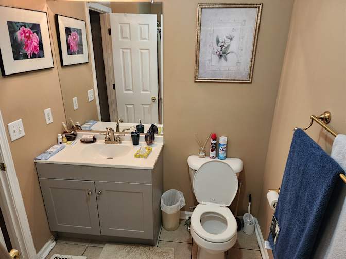 sam's room