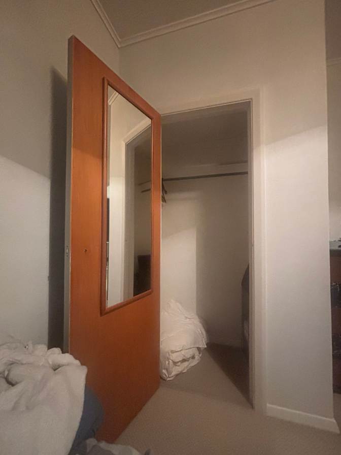 Connor Hawkins's room