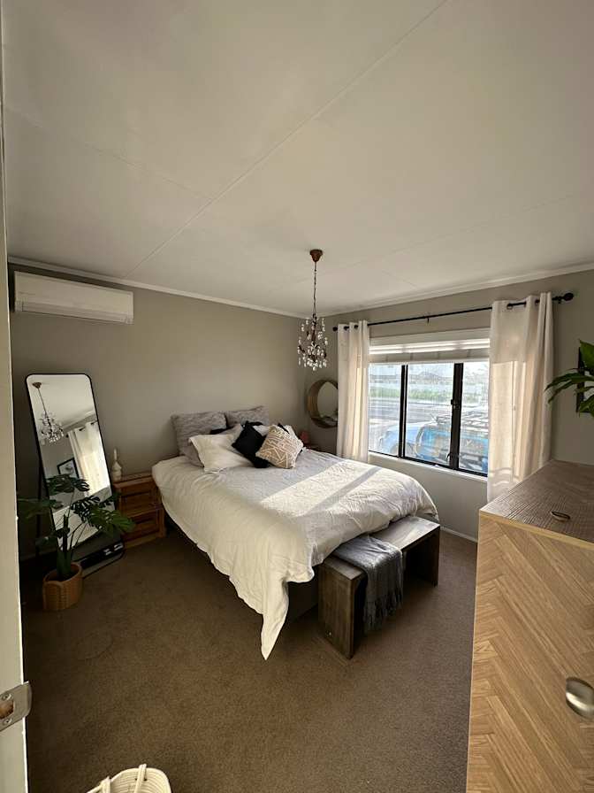 Tara's room