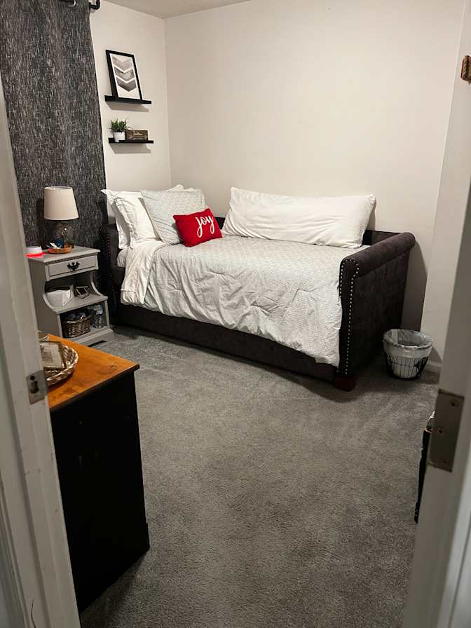 Mo's room