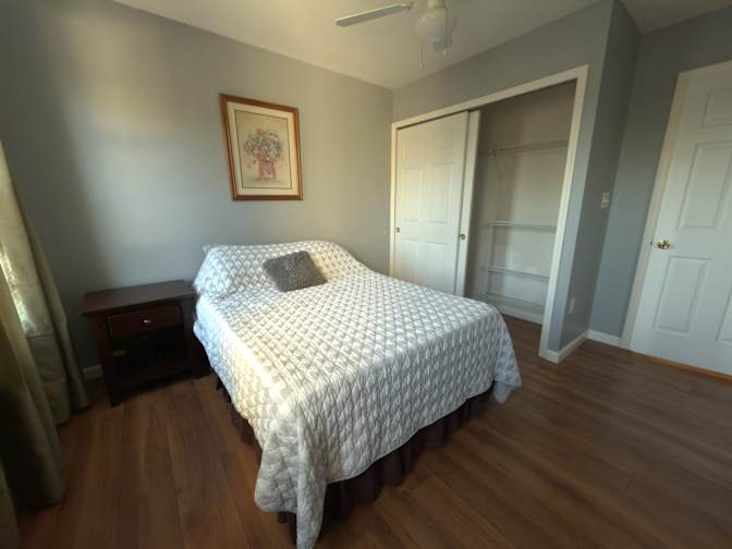 mon's room