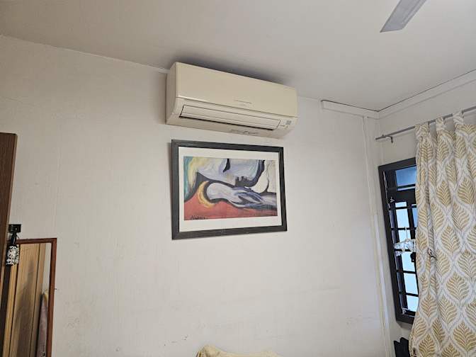 MICHAEL HTOO's room