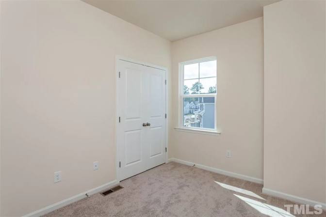 Alcove Rooms's room