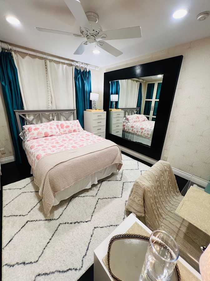 Yvette's room