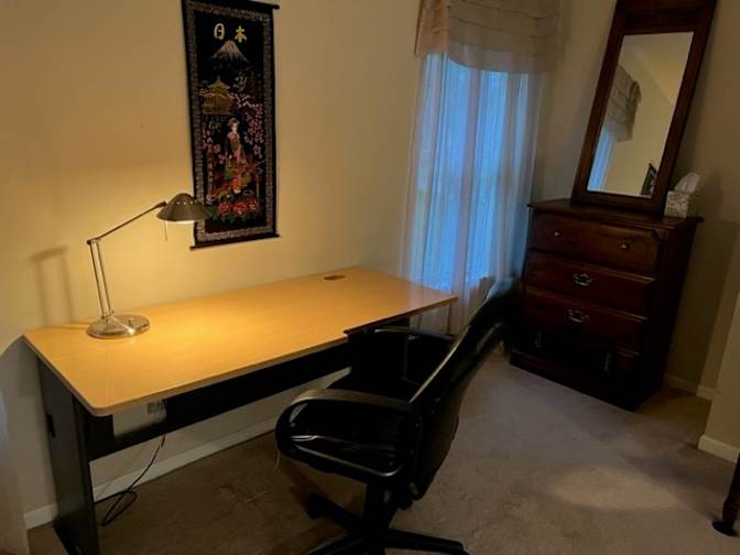 Enrique's room