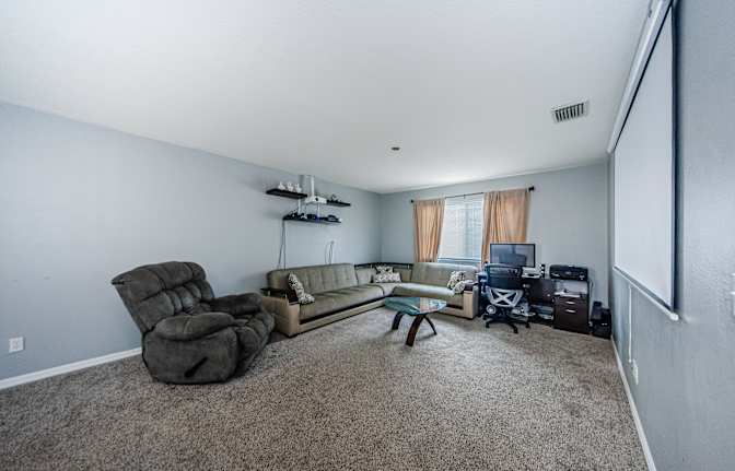 georgi's room