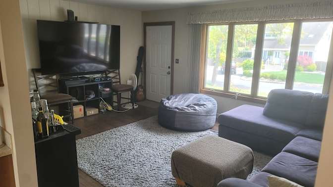 Dan's room