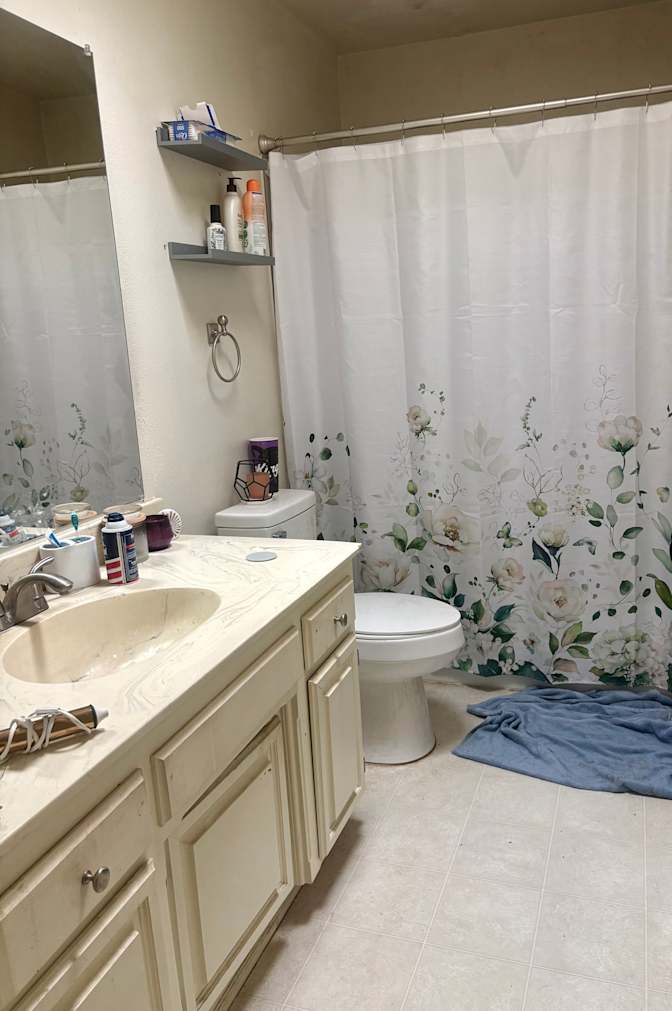 Lori's room