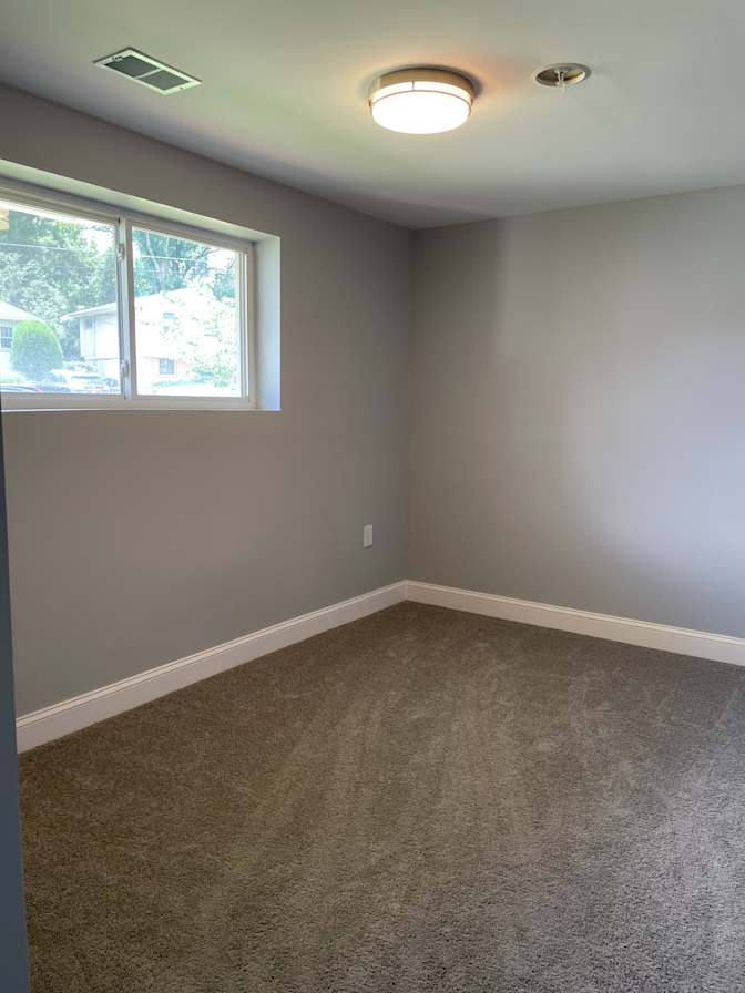 ROOMS IN NORTH BETHESDA MD.'s room