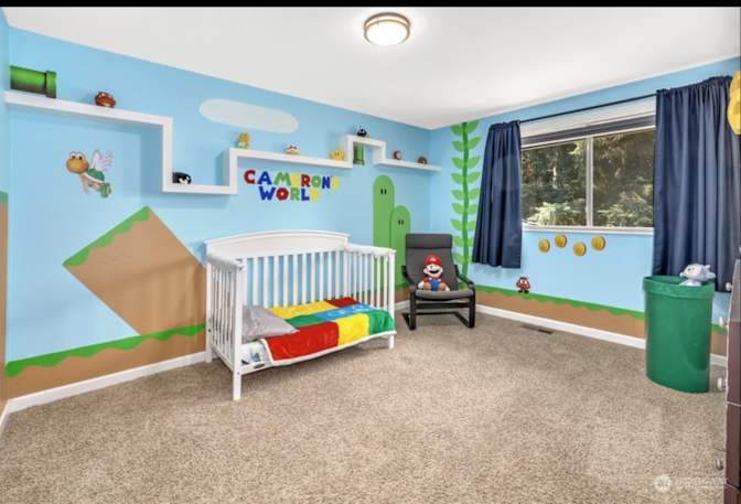 JORDAN J DREW's room
