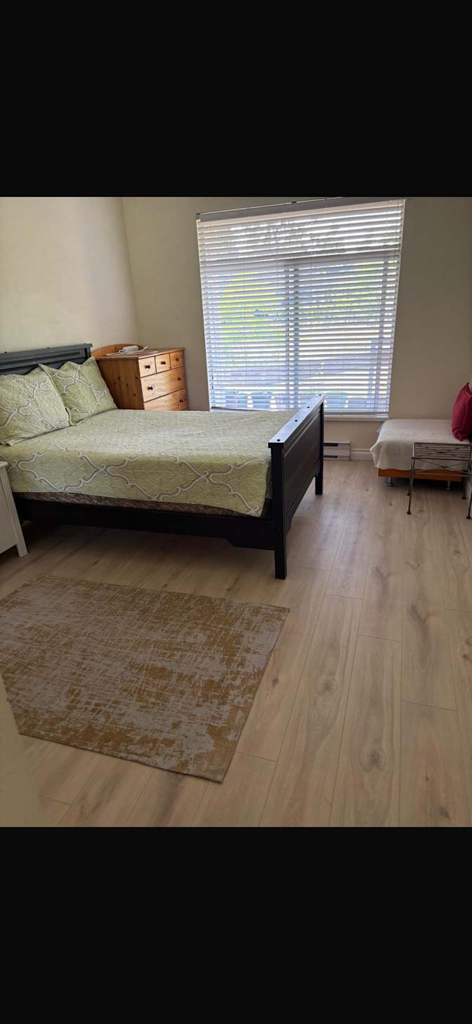Eda's room