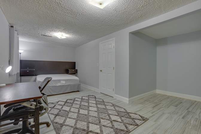 Stephanie's room