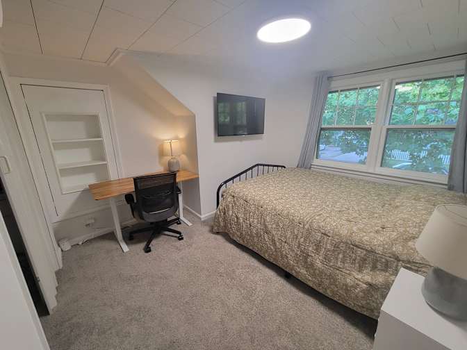 Cassandra and Etienne's room