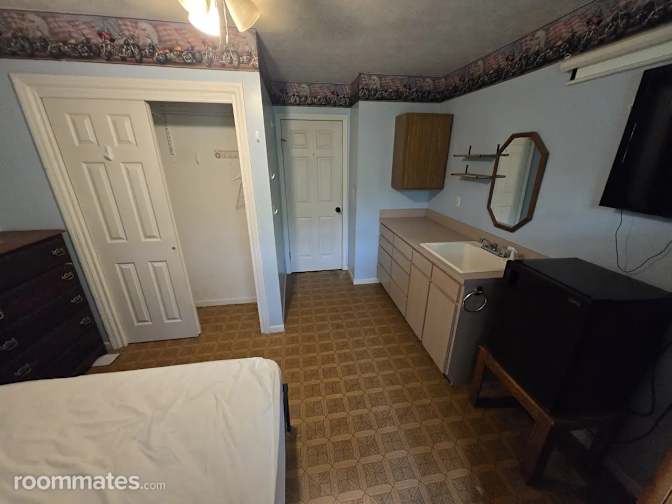 keith's room