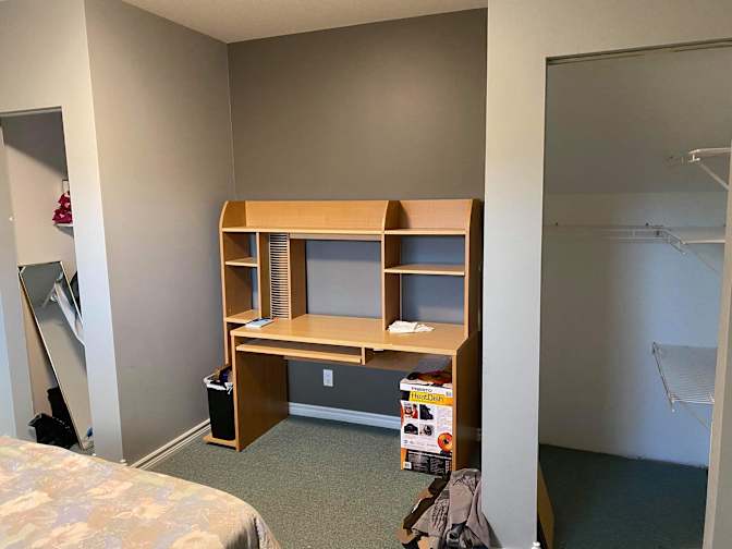 Caroline's room