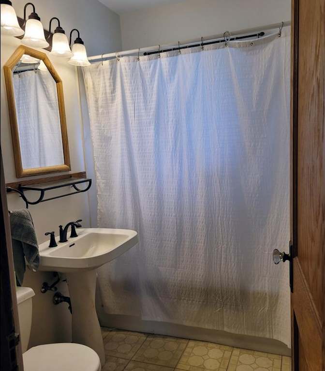 Linda's room