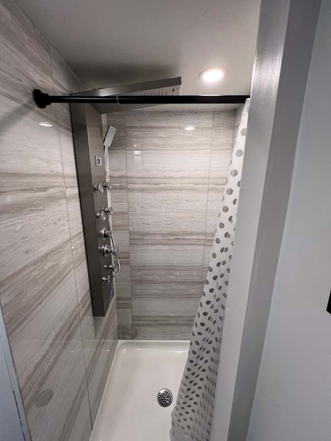 Nick Sarkovski's room