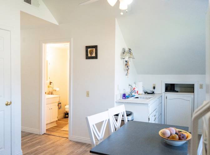 Thomas's room