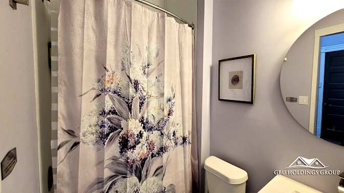 GBU Holdings Group's room