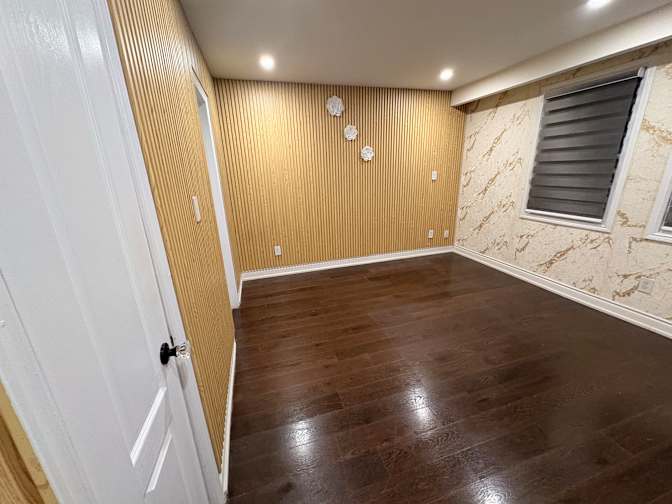 Tolobi Rental's room