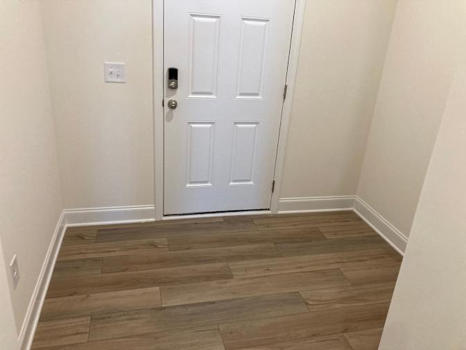 Alcove Rooms's room