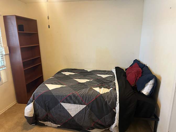 Donald B Ganung's room