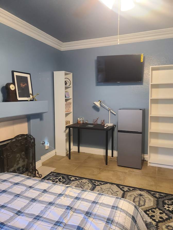 Gwen's room