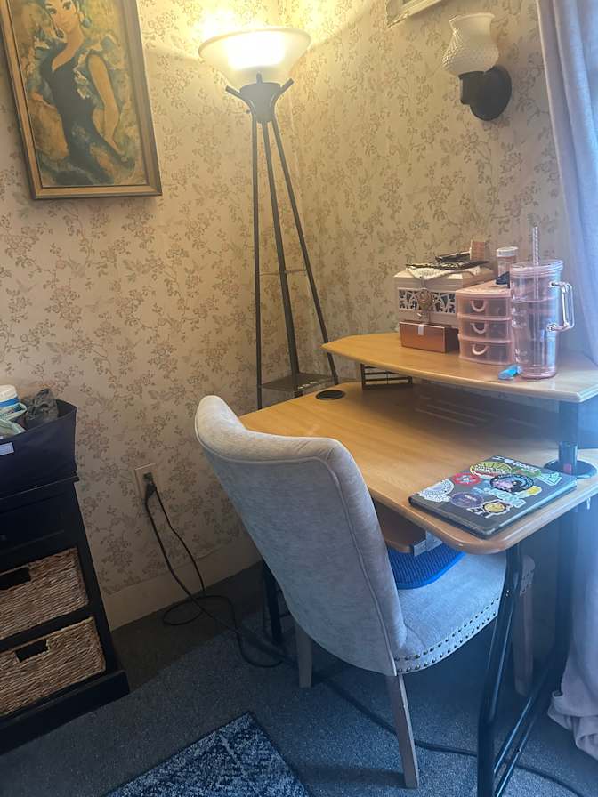 Len's room