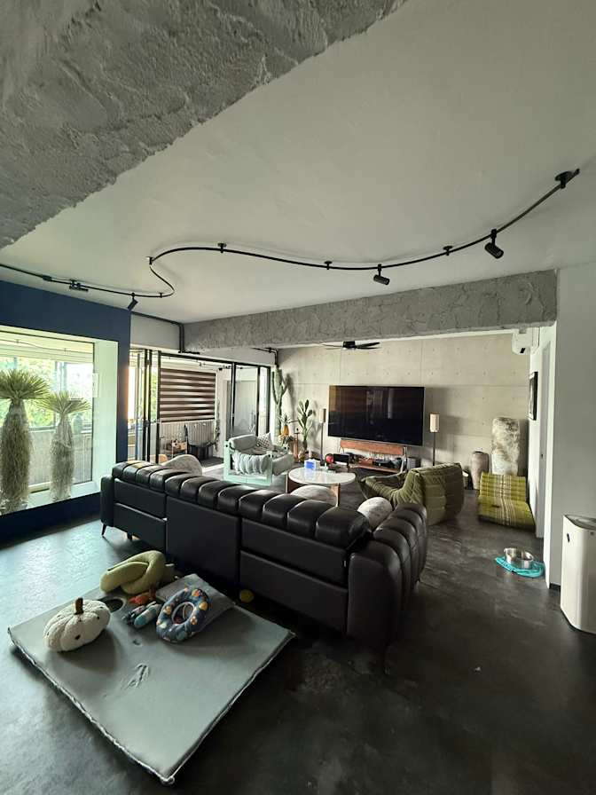 Luetphong Foong's room