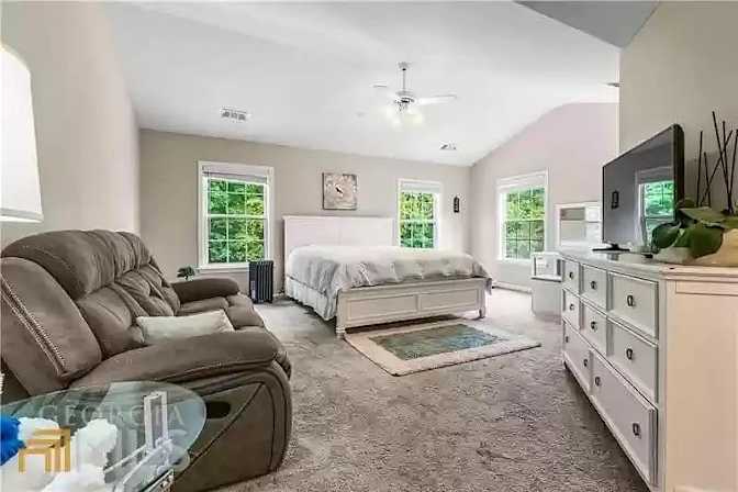 Alcove Rooms's room