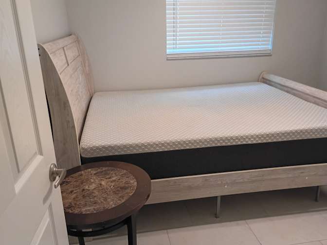 Gill's room