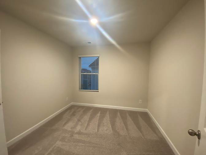Alcove Rooms's room