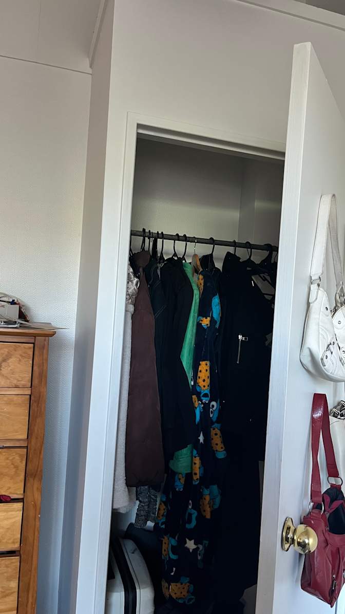 Jahazi Humano's room