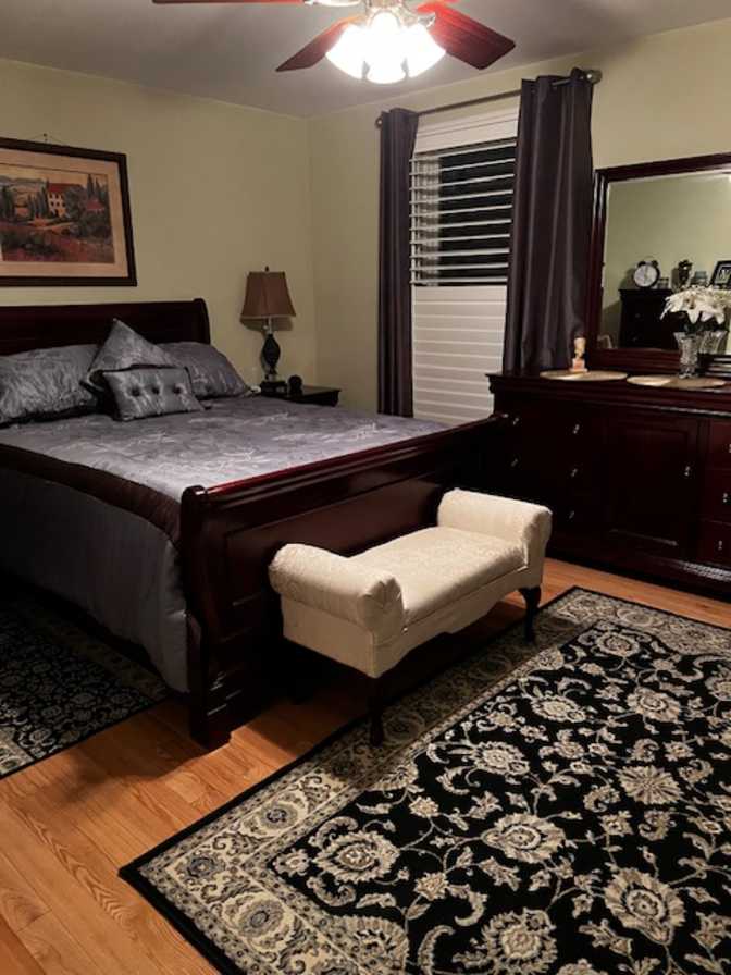 Teri-Lynn Calderon's room
