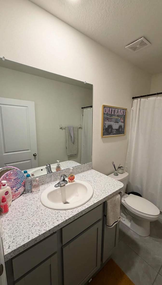 Carla Salazar's room