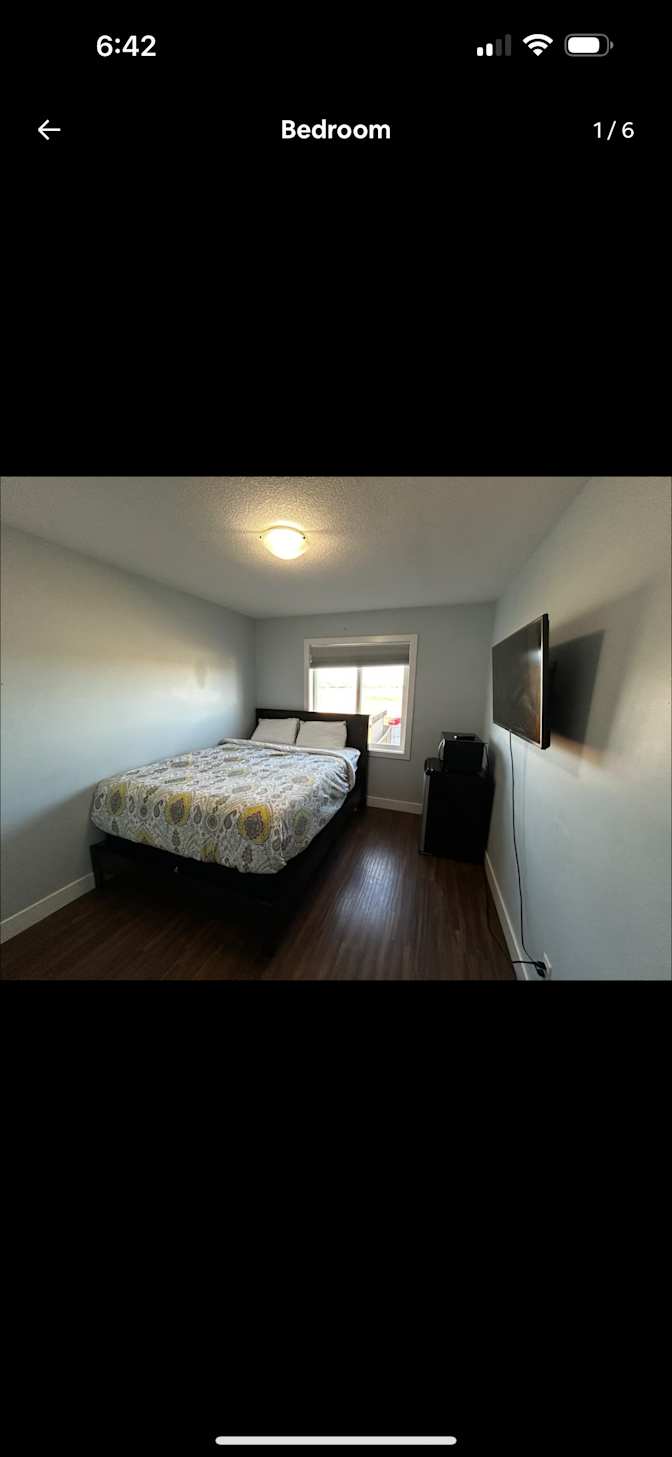 Azeezat Adekanmbi's room