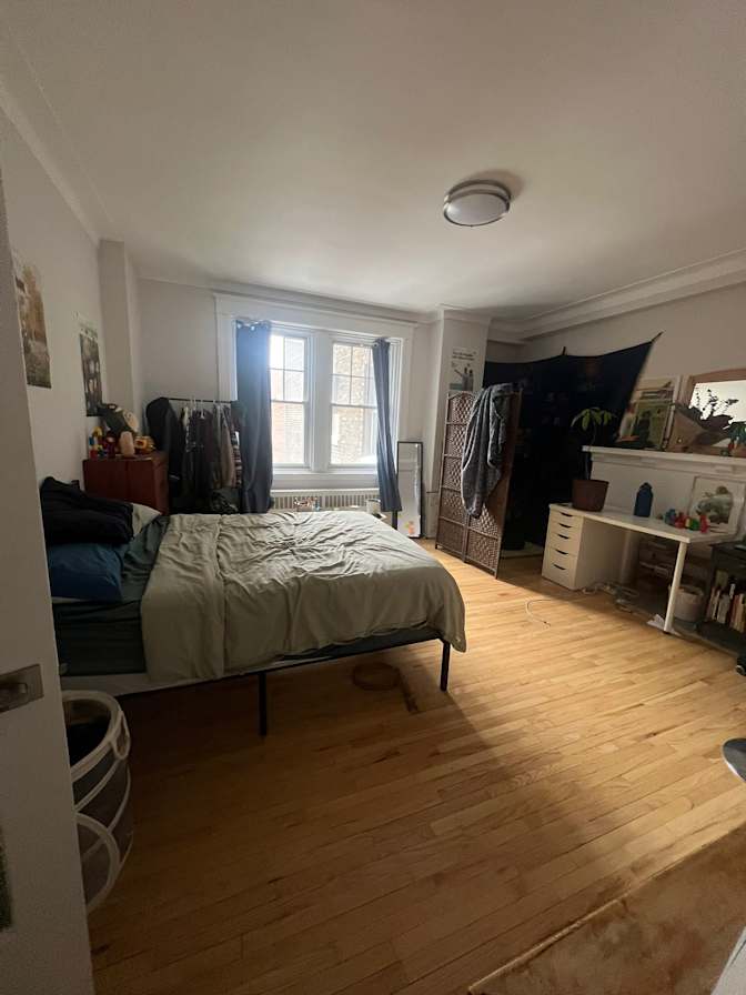 neil patrick sutherland's room