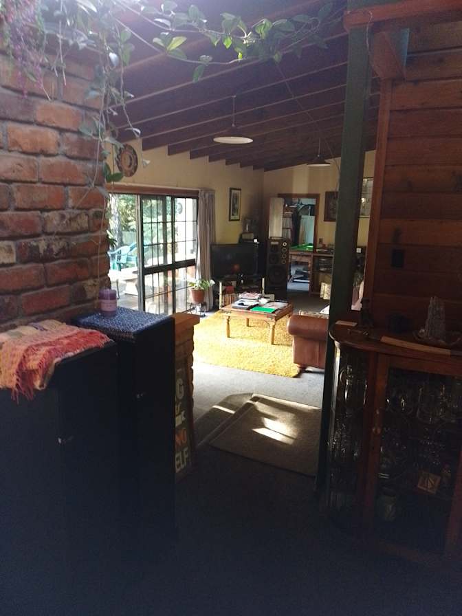 dene longden's room