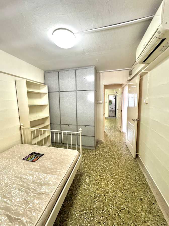 LIM SANKIN HALIM's room