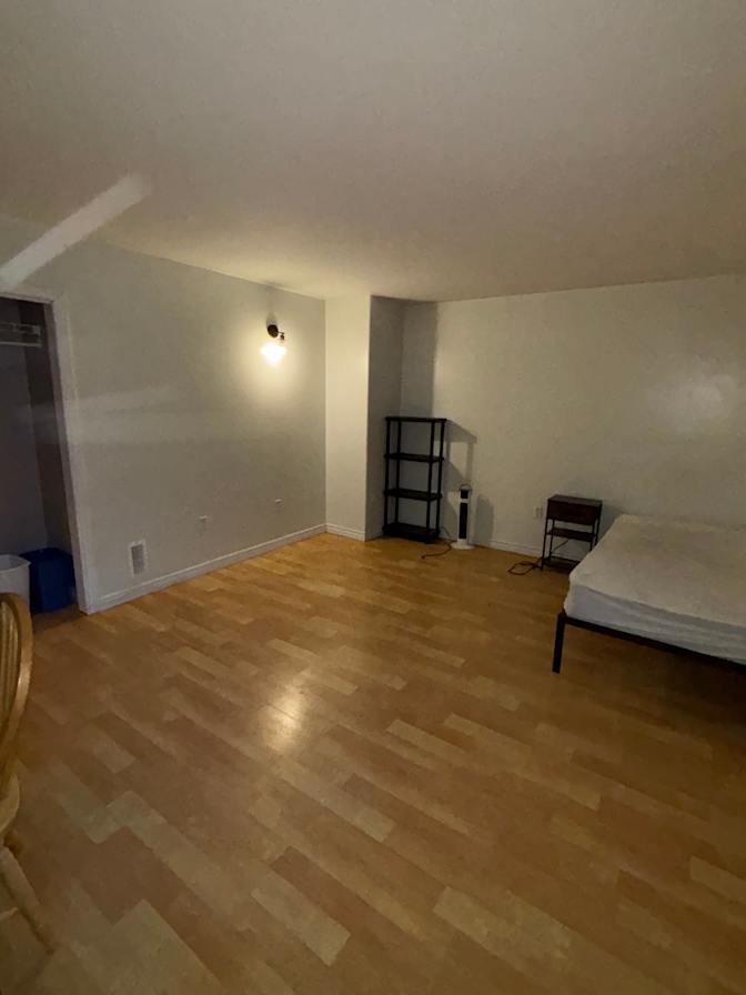 Bob's room